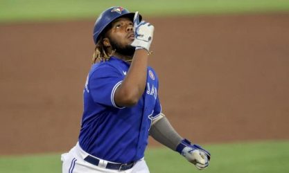Vladimir Guerrero Jr. y Elly de la Cruz conectan cuadrangulares Vladimir Guerrero Jr. y Elly de la Cruz conectan cuadrangulares