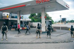 Enfrentamientos bandas en Haití impide abastecer combustible