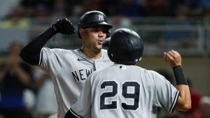 Gary Sánchez y Miguel Andújar pegan vuelacercas y Yankees frenan derrotas