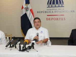 Ministro anuncia plan de deportes gratuitos durante las vacaciones