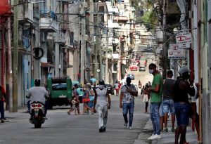 Cuba supera 300.000 casos de COVID