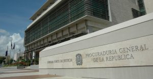 Aplazan medidas de coerción a acusados integrar red de fraude