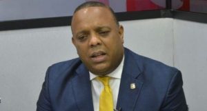 Diputado Luis Henríquez: SDE es un caos por improvisada gestión Alcalde