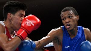 Dominicano Euri Cedeño accede a cuartos en boxeo olímpico de Tokio