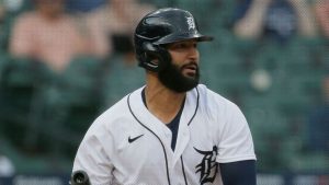 Dominicano Nomar Mazara puesto en asignación por los Tigres de Detroit