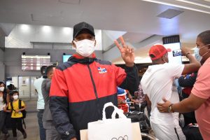 Boxeadores dominicanos se muestran satisfechos tras participación en Tokio