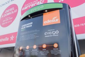 Edesur, Evergo y Texaco inauguran estación para vehículos eléctricos