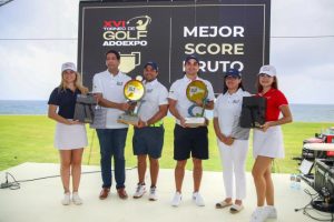 Dúo Yunen y Mera conquista el Torneo de Golf ADOEXPO 2021