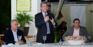 Leonel Fernández dice “super poderes” limitan la soberanía