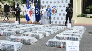 Ocupan 900 paquetes de drogas cerca de la costa de Boca Chica