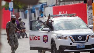 Policía Haití mata dos pandilleros y recupera dos fusiles de asalto