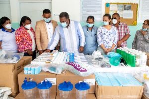 Gobierno dona medicamentos por 23 millones de pesos en Dajabón
