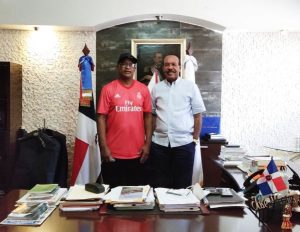 San Cristóbal reconocerá al exfutbolista Humberto Nova, el Atleta del Siglo XX
