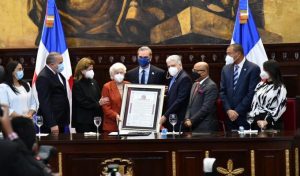 El Senado reconoce trayectoria de la exvicepresidenta Ortiz Bosch