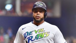 Tampa Bay coloca a Nelson Cruz en lista lesionados por COVID-19