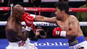 Yordenis Ugás vence a Manny Pacquiao; retiene corona mundial