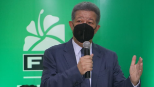 Leonel tiene COVID; ve Gobierno «indiferente» ante rebrote en RD