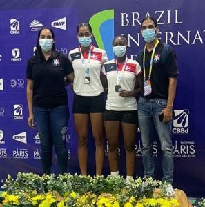 Claritsa Pie y Juleixi Acosta ganan bronce en bádminton de Brasil