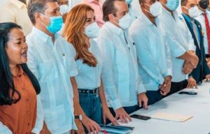 PRM juramenta regidor del PRD y otro de Partido Acción Liberal