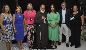 Fray José María y su fundación Futuro Cierto realizan té solidario