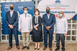 Vicepresidencia y Coca-Cola impulsan centro de vacunación 