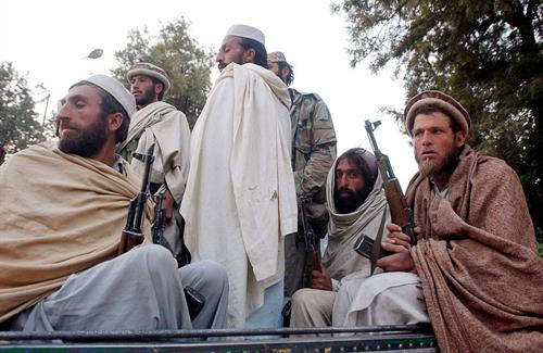 AFGANISTAN: Estado Islámico dice mata a «más de 25 talibán» imagen