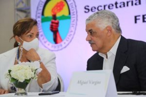 Vargas juramenta a los integrantes Secretaría de la Mujer del PRD