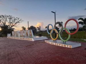 Alcaldía Municipal inaugura un parador fotográfico en Bayaguana