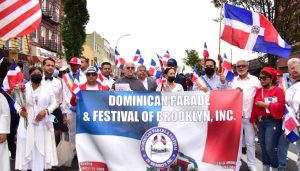 Cónsul RD y senador engalanan desfile dominicano en Brooklyn