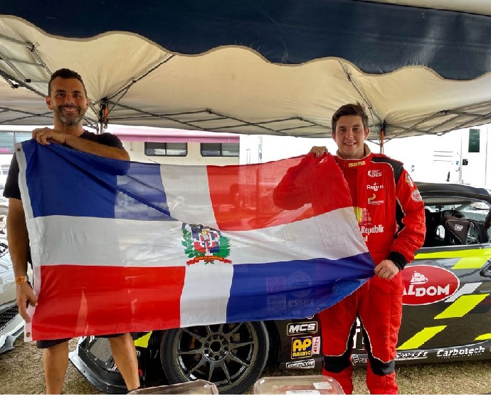 Jimmy Llibre brilla en campeonato Porsche Sprint Challenge de Ohio imagen