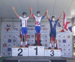 Juan Venegas y Flor Espiritusanto ganan oro Campeonato Ciclismo