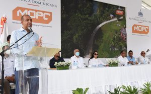 Inician construcción de carreteras en María Trinidad Sánchez