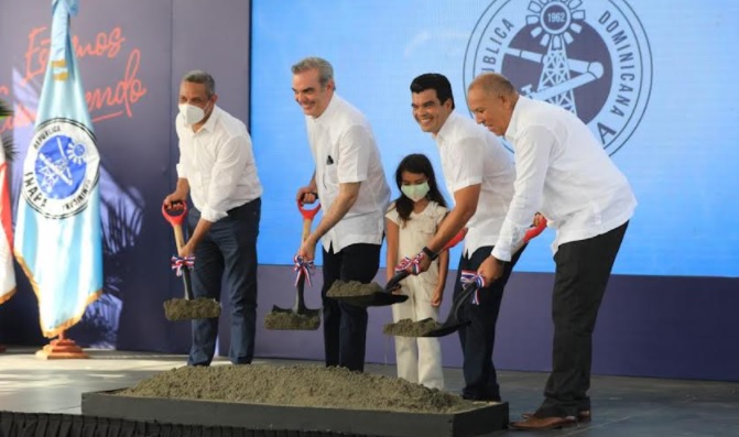 Gobierno invertirá 500 millones alcantarillados provincia Duarte imagen