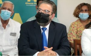 Guillermo Moreno ve Abinader evitó un «verdadero suicidio político»