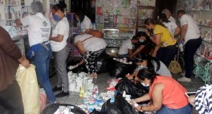 Pro Consumidor decomisa 25 mil cajas de “medicinas” en Moca Pro Consumidor decomisa 25 mil cajas de “medicinas” en Moca