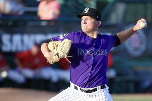 Rolison, pitcher de Rockies, viene por victorias con Tigres del Licey