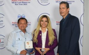 NY: Presentan libro “Graduado con Honores en la Universidad de la Vida”