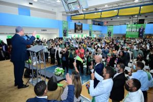 NUEVA YORK: Leonel concluye recorrido con 21 juramentaciones NUEVA YORK: Leonel concluye recorrido con 21 juramentaciones