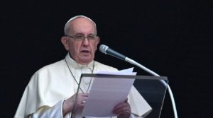 Papa Francisco pide a comunidad internacional ayuda para Haití