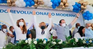 Alcaldesa Hanoi Sánchez ingresa al PRM tras abandonar la FP