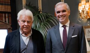 Luis Miguel De Camps y Felipe González analizan retos globales