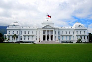 Limitan por seguridad el acceso al Palacio Nacional de Haití
