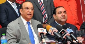 PRSC sugiere Gobierno proseguir el muro y también deportaciones