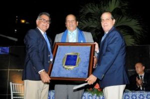 Exaltan a ocho deportistas en el Altar Inmortales del Club Naco