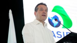 Bisonó destaca lucha firme contra ilícitos para impulso comercio RD