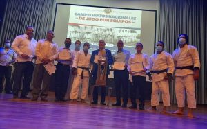 Jaime Casanova resalta 50 años equipo judo Instituto P. Loyola
