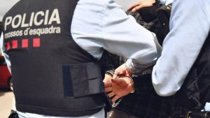 ESPAÑA: Detienen a dos dominicanos acusados extorsión
