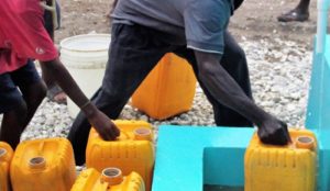 Haití ahora sin agua potable por la  grave crisis de combustible