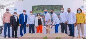 Gobierno invertirá RD$1,560 MM en carretera y casas Barahona