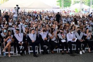 UNICARIBE gradúa 1,180 nuevos profesionales en Santo Domingo